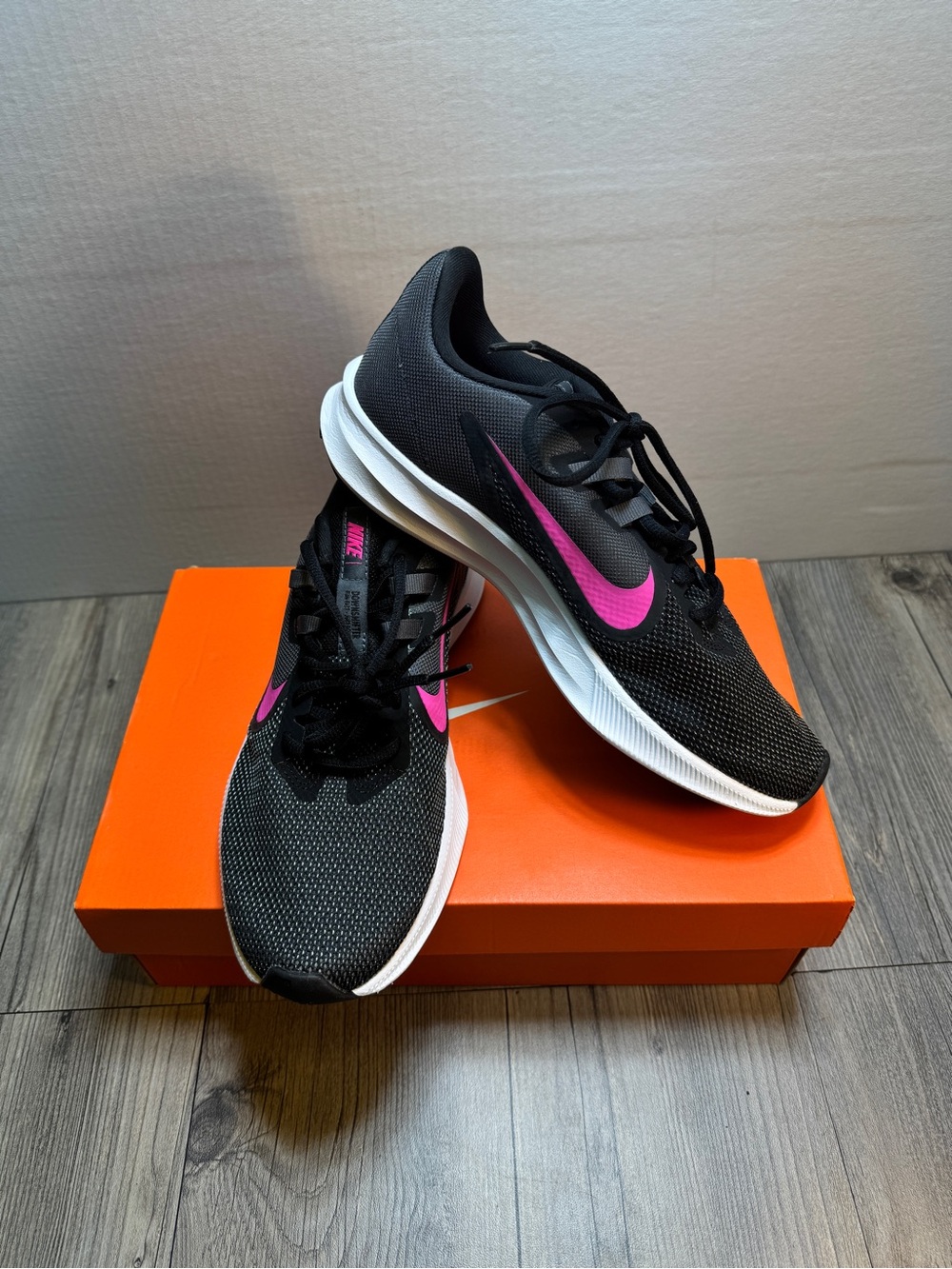 Nike Women's Downshifter 9 Black Laser Fuchsia Dark Grey Sneaker Shoes Size 9